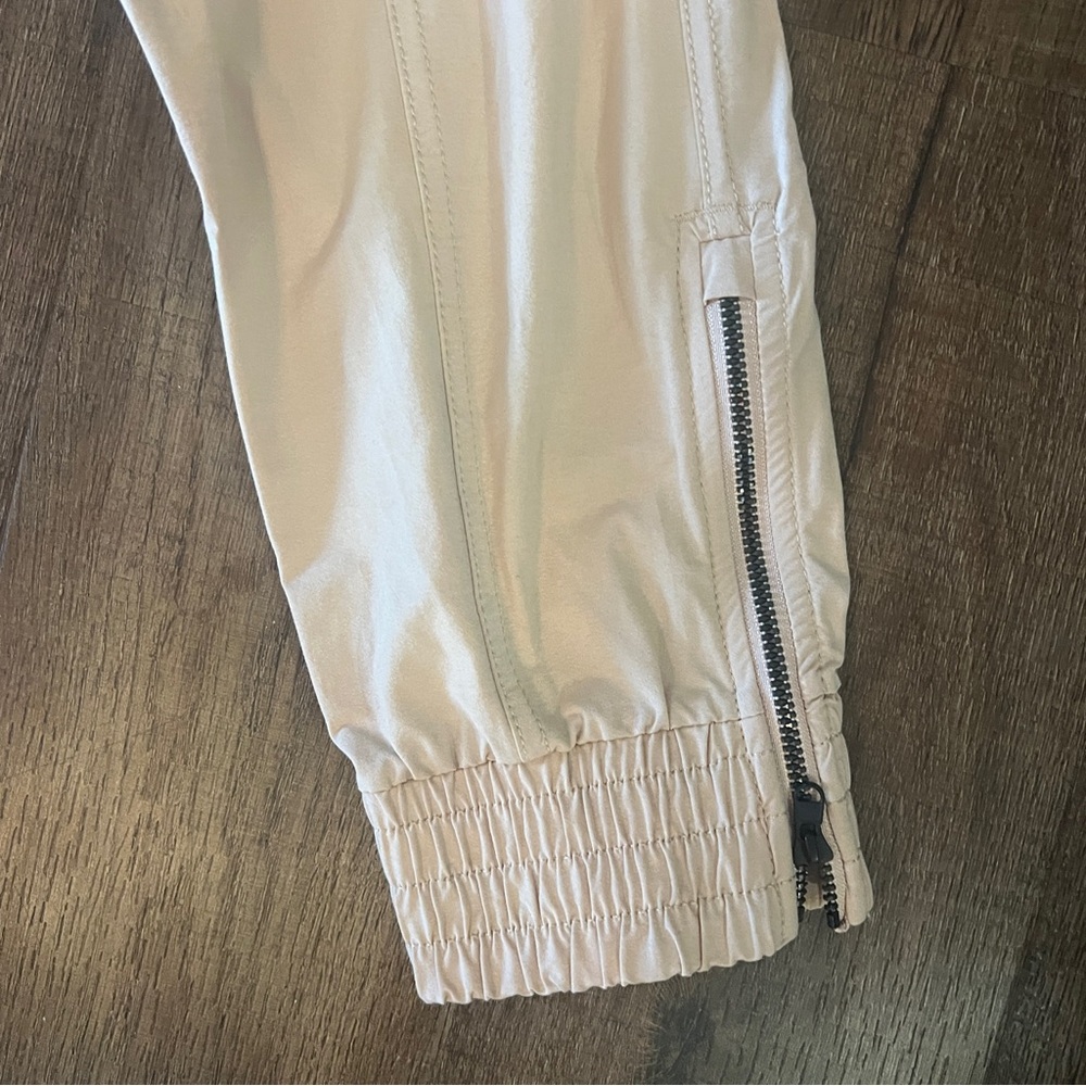 Calia by Carrie Underwood Zip Ankle Joggers Cream Athleisure Studio Pants XXS - Picture 2 of 7